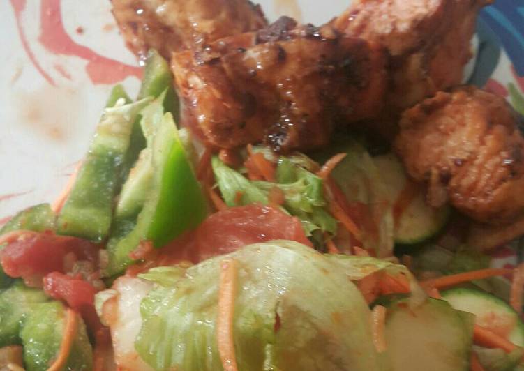 Resep Salmon salad n salsa Kiriman dari angelika natasia