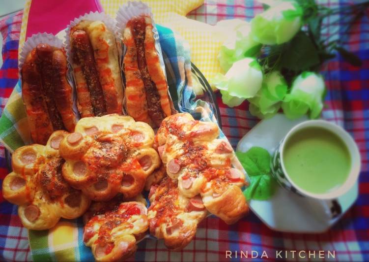 resep makanan Sausage Bread with Sauce Bolognese (Caterpillar, Flower, Hotdog) aka Roti Sosis dgn Saus Bolognese