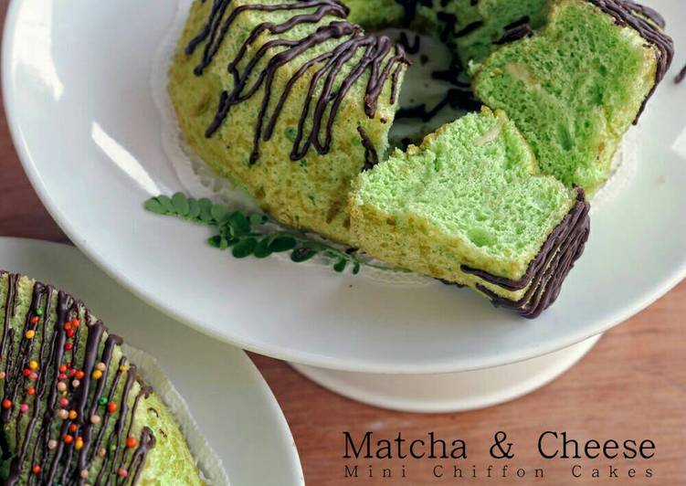 gambar untuk resep Matcha & Cheese Chiffon Cake (3 telur dan gluten free)