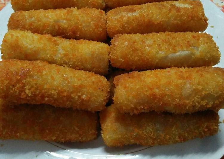  Resep  Risoles Isi  Kentang Wortel  oleh Fatimah Azzahra 