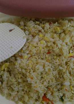 Nasi goreng kuning