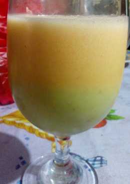 Avocado Juice with Mango Ice