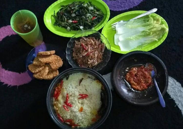 resep makanan Nasi liwet magicom sederhana