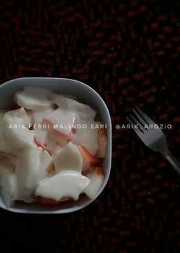 Saus Salad with Youghurt ala Mama Aro