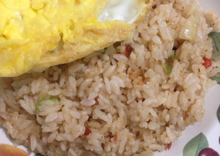  Resep  Nasi  Goreng  Terasi  special   oleh Intan Regia Sari 