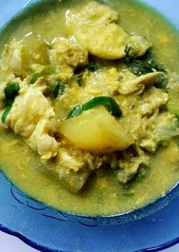 Gulai kentang dan Telur
