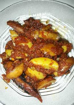 Jengkol vs cuek tongkol balado
