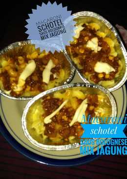 Macaroni schotel saus bolognese mix jagung