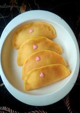 Pancake lipat isi unti kelapa