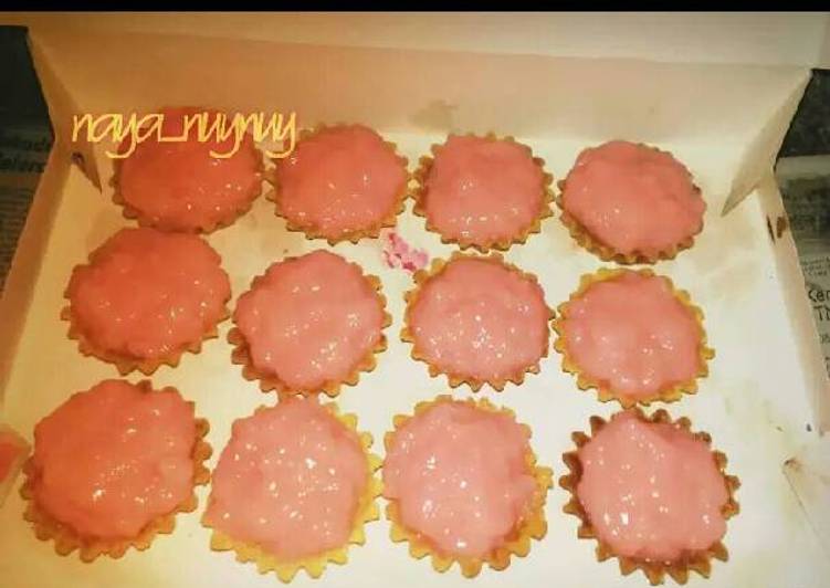 Resep Pie Mini saus Strawberry?? Karya Naya_Nuynuy??