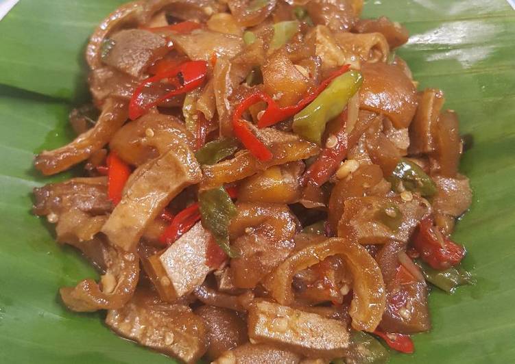 resep masakan Tumis kikil sapi dan kerupuk rambak