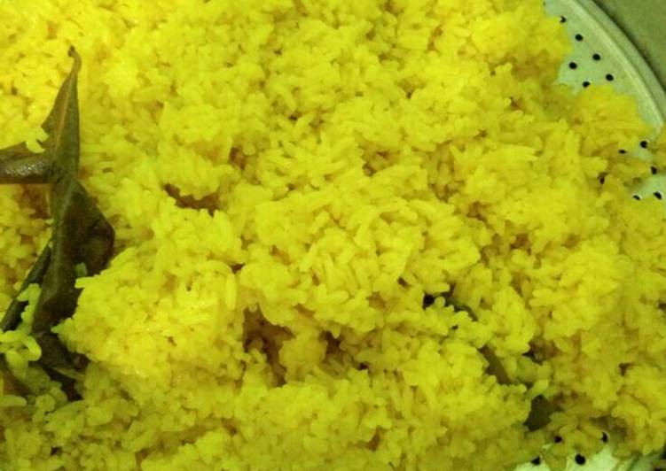 resep makanan Nasi Kuning Punel & Harum