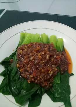 Pokcoy siram bawang putih daging cincang