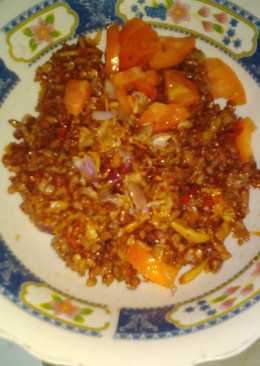 Nasi merah goreng ekstra jamur