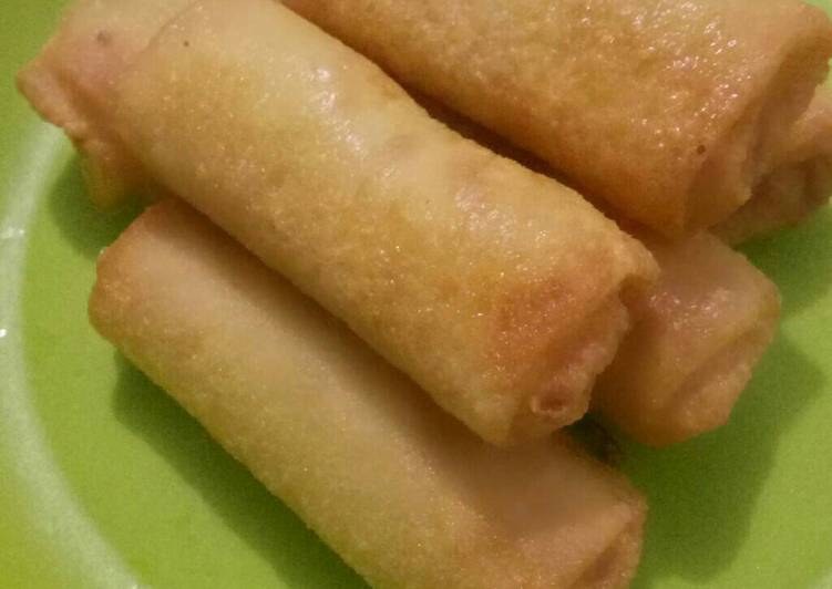 cara membuat Lumpia isi tuna olive