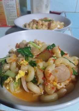 Seblak macaroni