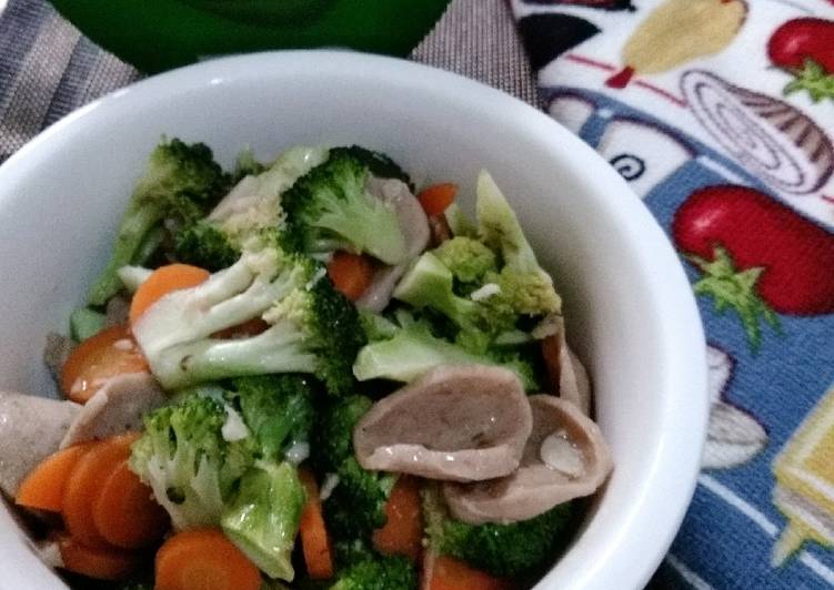 gambar untuk resep Ca brokoli wortel bakso mom hana