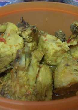 Ayam bumbu kuning