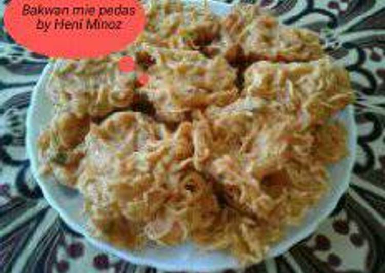 gambar untuk resep Bakwan mie pedas #BantuMantenBaru