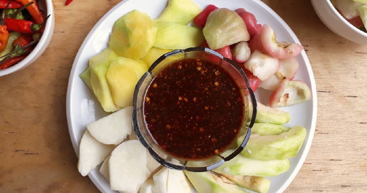 181 resep rujak buah bumbu kacang enak dan sederhana Cookpad