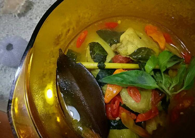 Resep Ayam Woku Kuah Pedasku Oleh Dapur Cho Cookpad Ayam Woku Kuah Pedasku