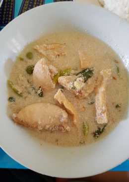 Opor ayam tahu tauco