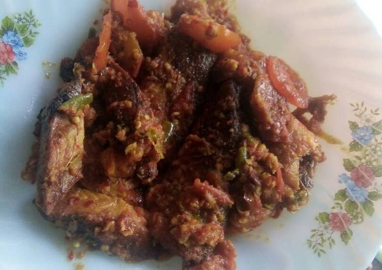 gambar untuk cara membuat Sambal tongkol/tongkol balado resep paling mudah dan mantap