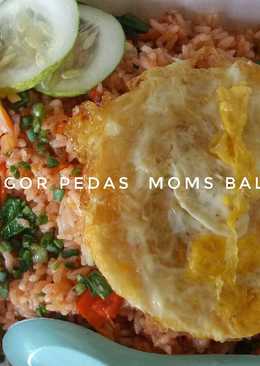 Nasgor pedas ceplok telor Moms Balqis