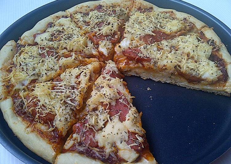 resep masakan Mozarella Pizza with Sausage