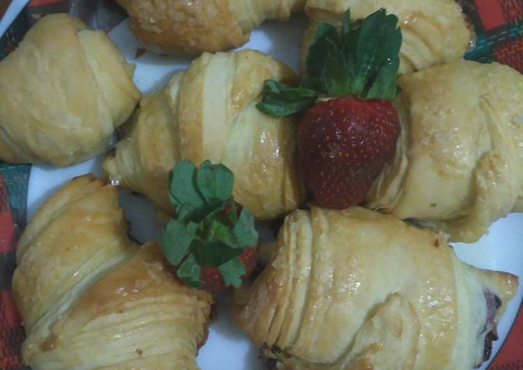 Resep Croissant - Ika Endarini