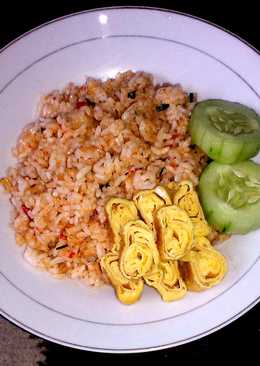Nasi goreng apa adanya