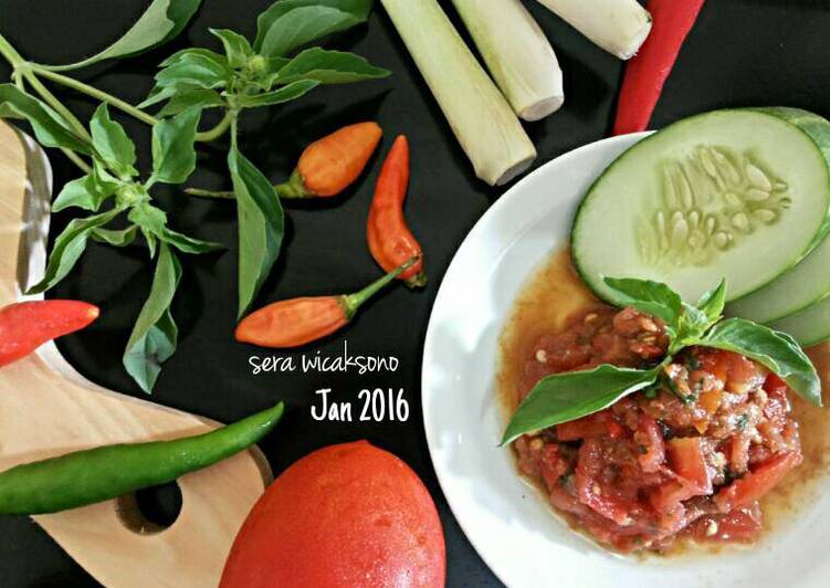 Resep sambel kemangi oleh Sera Wicaksono - Cookpad