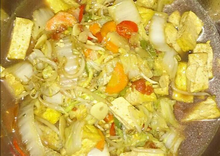 bahan dan cara membuat Tumis Tahu Sayur Kuah pedas