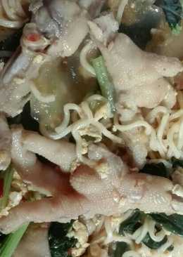 Seblak mie ceker pedas