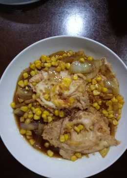 Telor ceplok kecap with corn