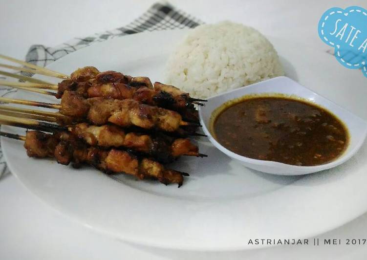 gambar untuk cara membuat Sate Ayam ???? (#postingrame²_sate)