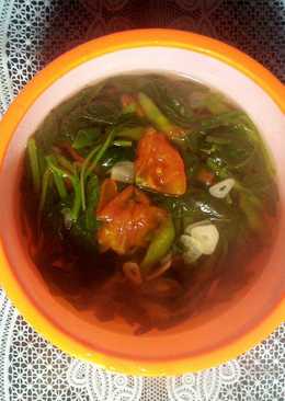 Sayur bayam kuah bening