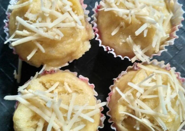 Resep Banana cupcake mini ala ala Dari Ummi Abid Kitchen's
