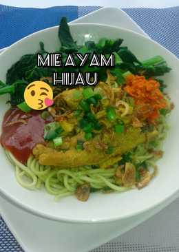 Mie ayam hijau