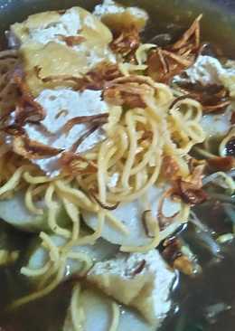 Lontong mie surabaya