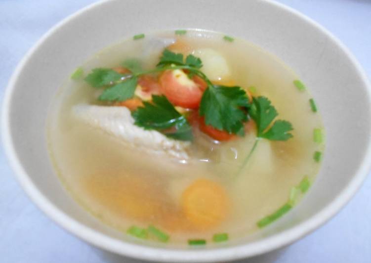  Resep  Sop Bening Sayap  Ayam  oleh anis zuhaida Cookpad