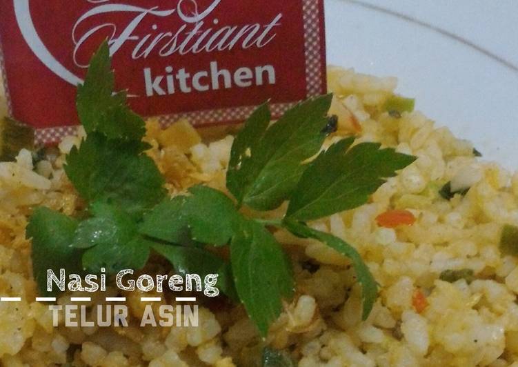  Resep  Nasi  Goreng  Telur  Asin oleh Nancy Firstiant s 