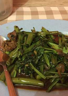 Kangkung ati ampela goreng