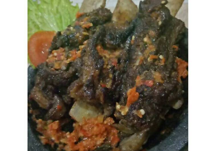 gambar untuk resep makanan Iga Bakar Penyet