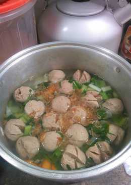 Sayur sop bakso