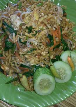 Bakmi goreng sederhana