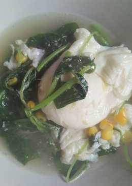 Sup telor jagung bayam