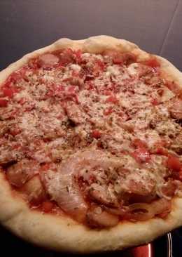 Homemade Pan Pizza (-/+ 20 cm)
