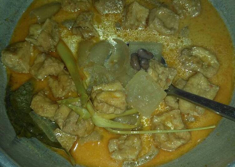 bahan dan cara membuat Gulai kikil tahu kulit