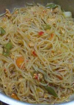 Bihun sop telur ala devi ningtias